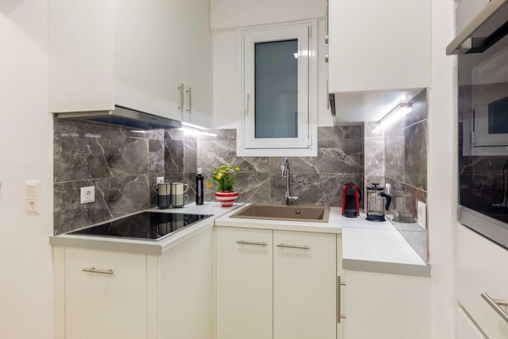 A Newly Fully Renovated Studio Athènes Extérieur photo